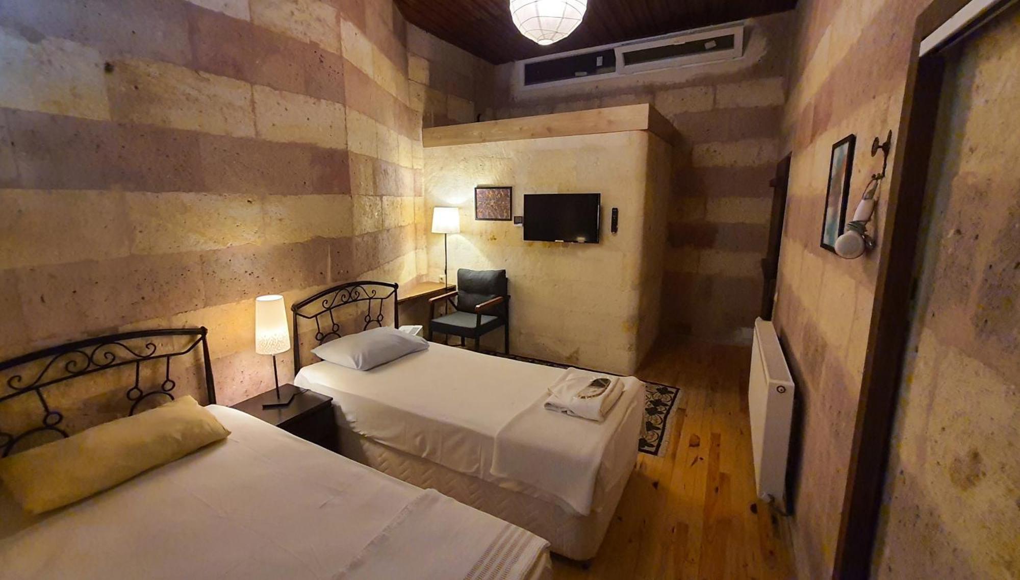 Karadut Cave Hotel Göreme Rum bild